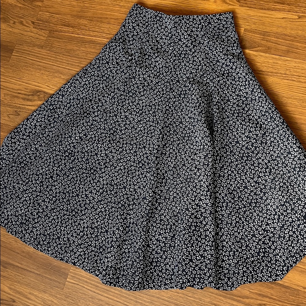 Vintage 90’s y2k Navy and White Floral A-Line Skirt - Picture 2 of 7